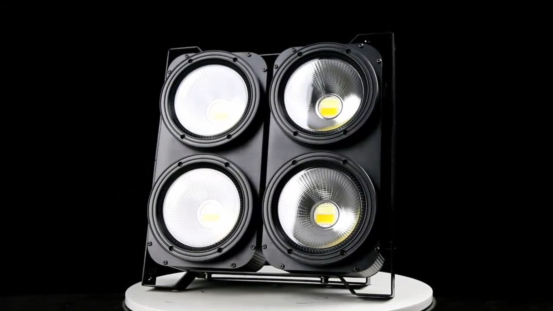 BLINDER 4 EYE 616F in action